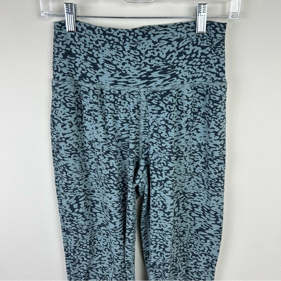 Athleta Salutation Jogger Ocelot Spot Minimalistic Grey size: XS - Picture 5 of 14